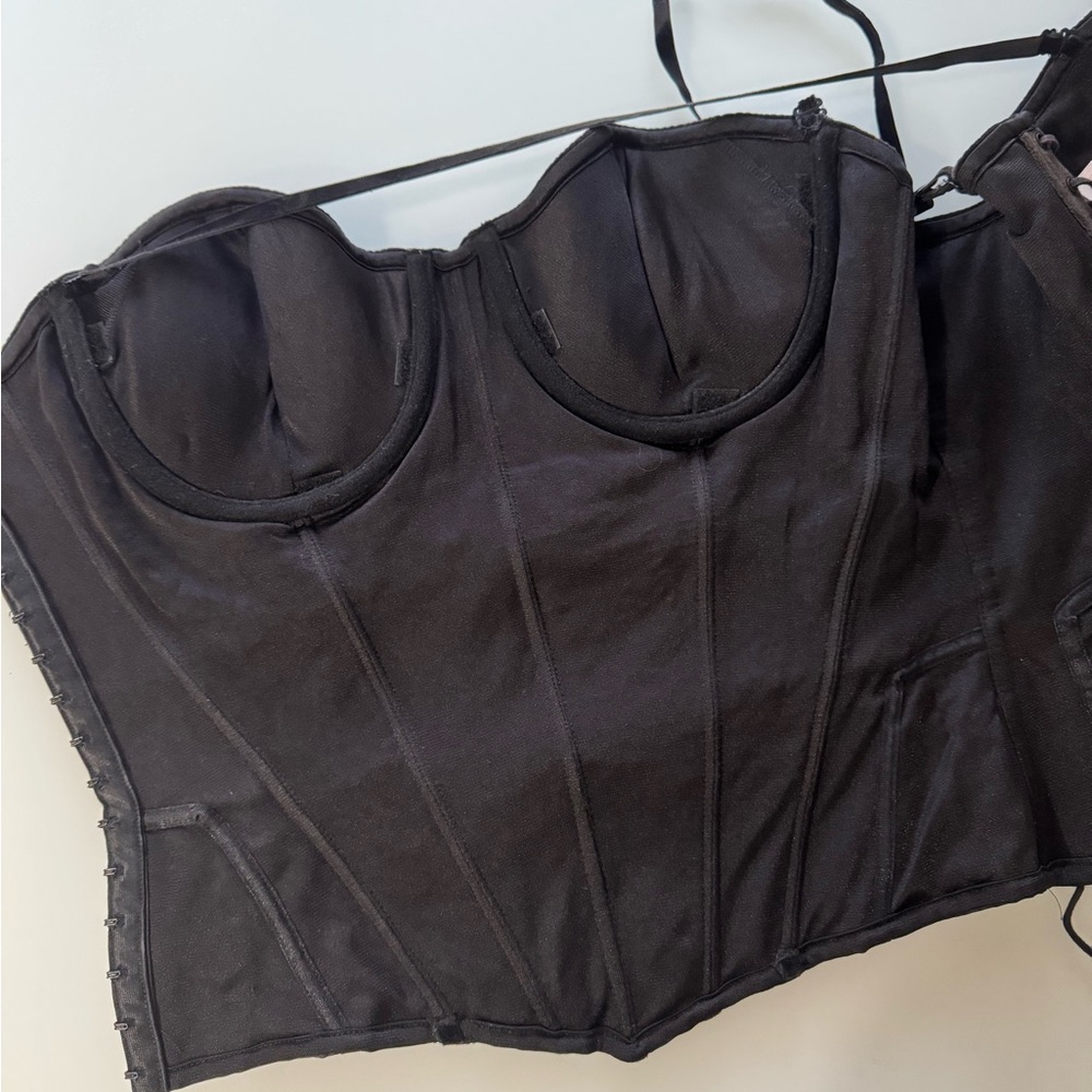 Vintage 2001 Victoria’s Secret Black Silk Beaded Corset Top – Size L - Picture 14 of 16
